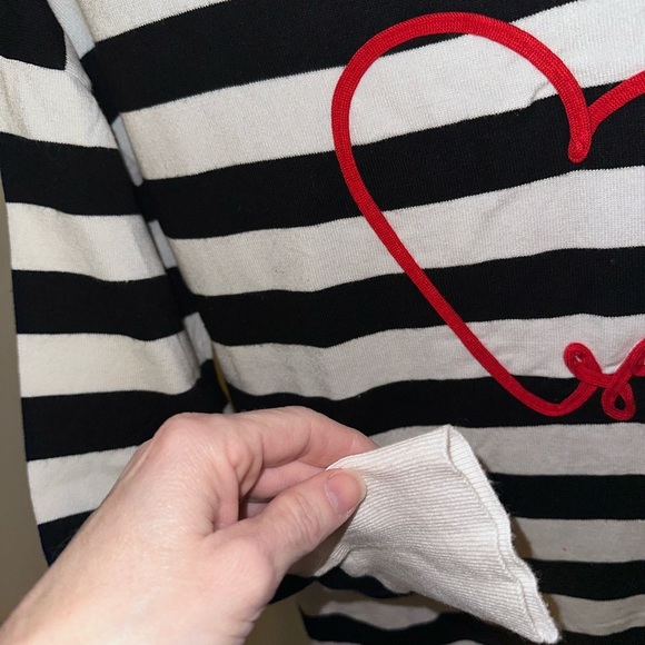 Marled by Reunited Black & White Striped Sweater Red Heart “Love” - Picture 4 of 6